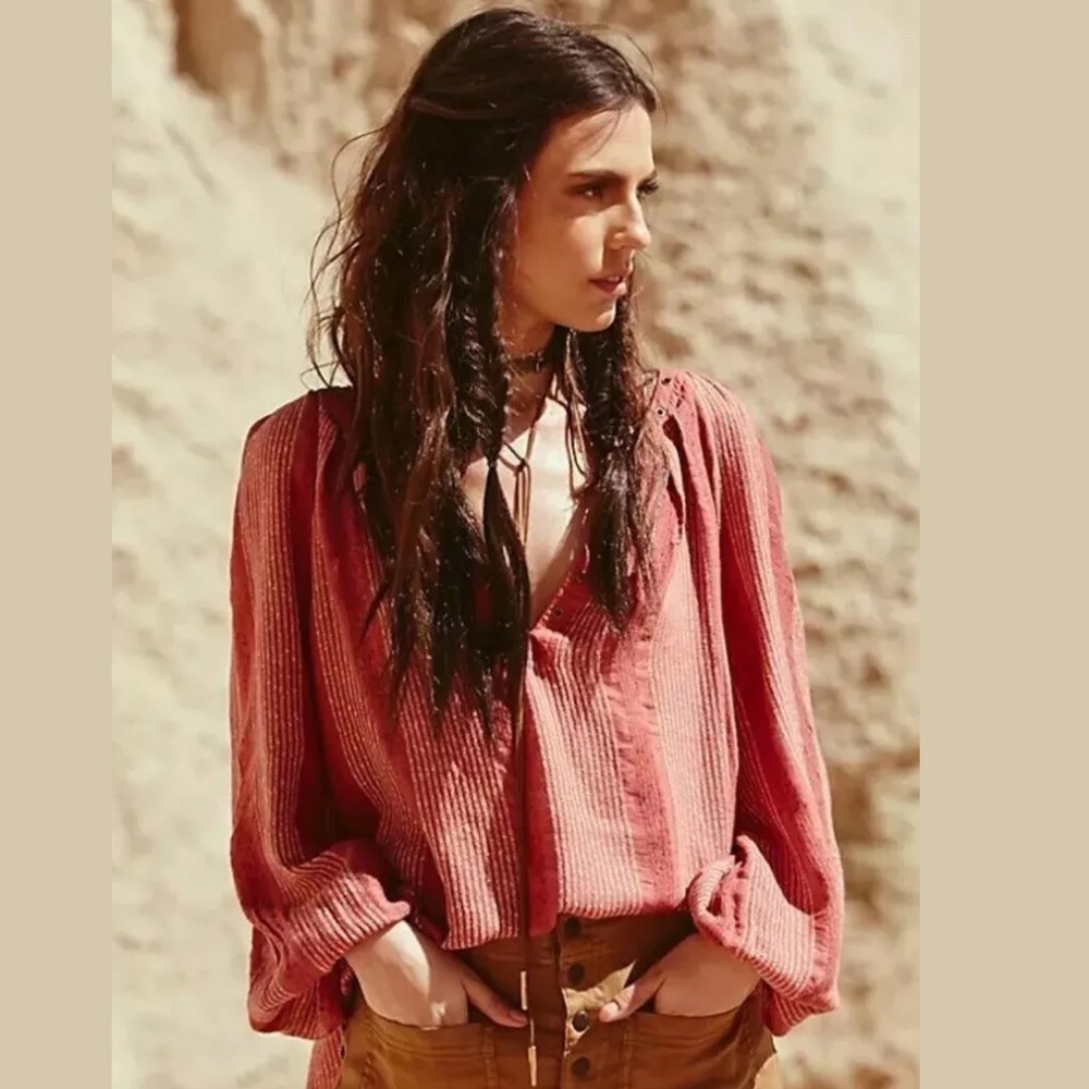 Free people against all odds Grommet blouse, Small